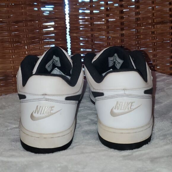 Nike Prestige White Black Swoosh Soles Shoes 11 - Picture 6 of 12